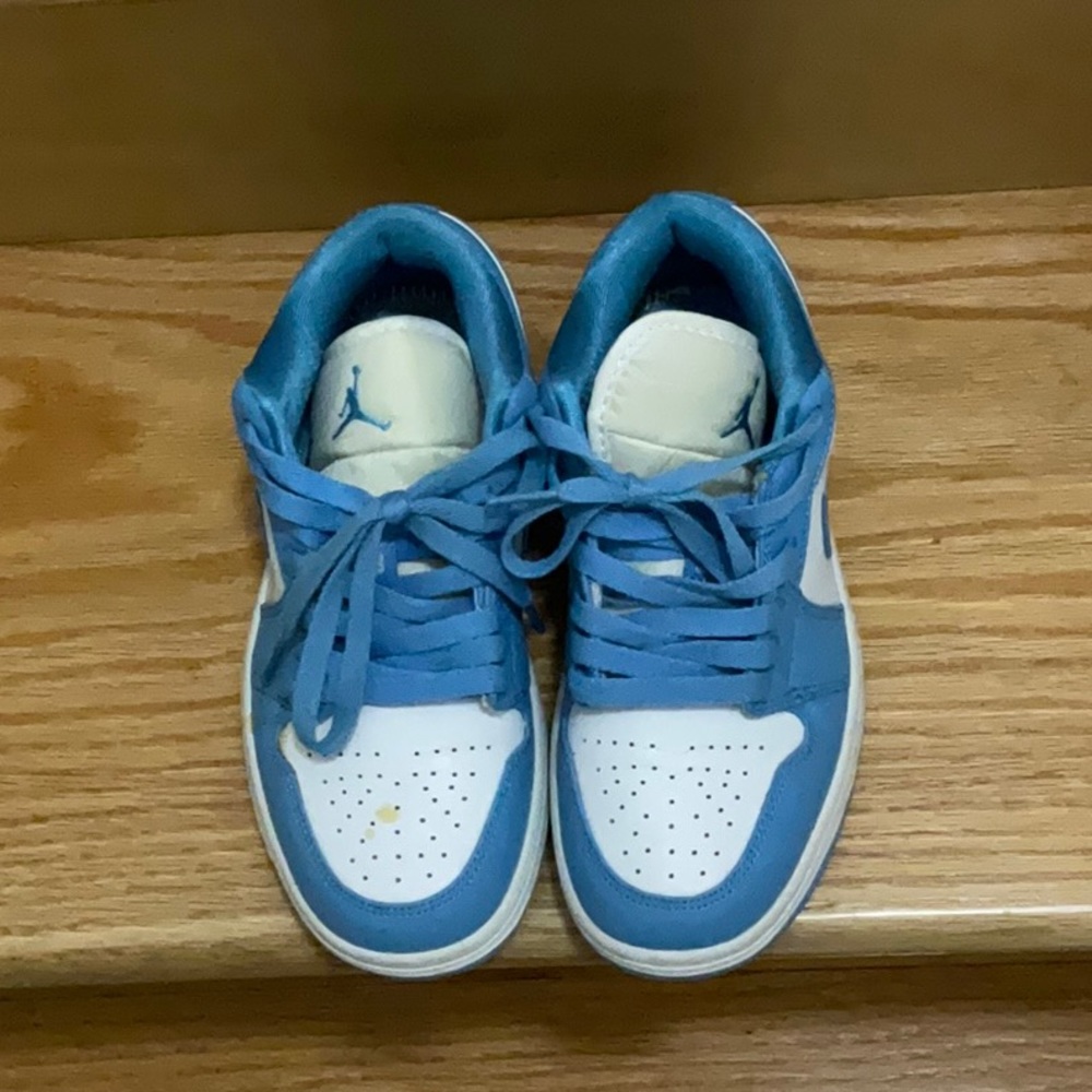 Jordan 1 UNC Low